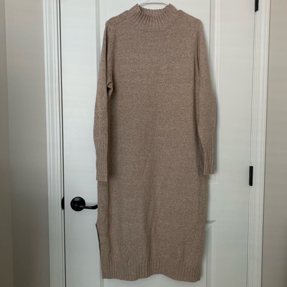 Sweater Dress - M Lounge